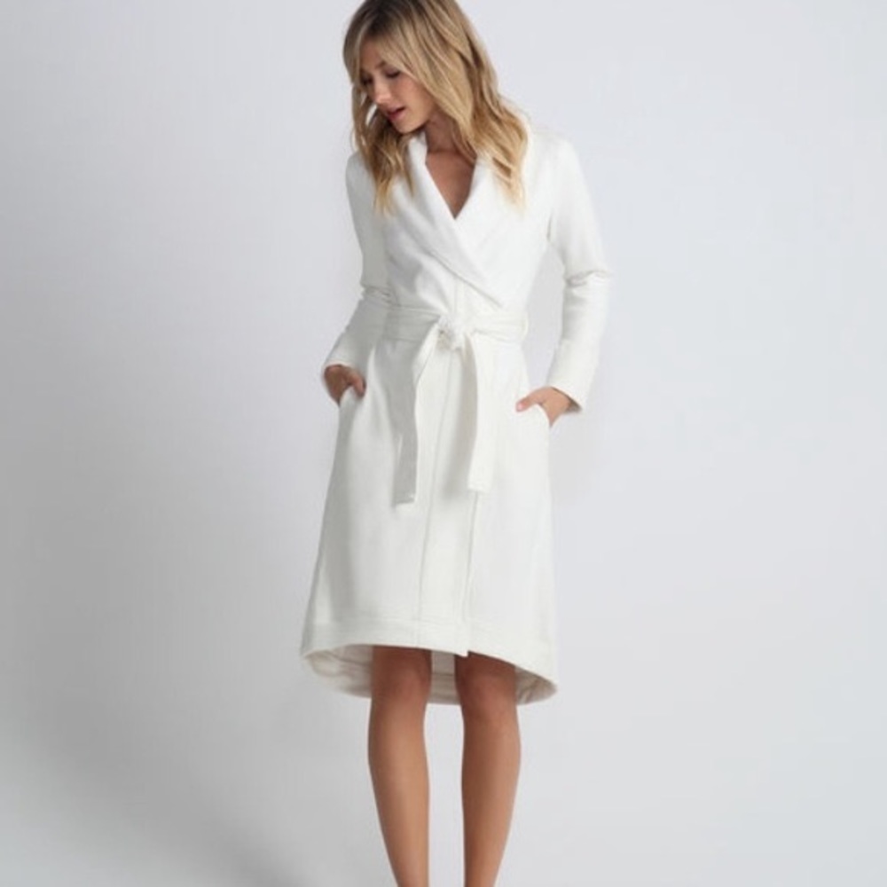NWT UGG Duffield II robe, size medium